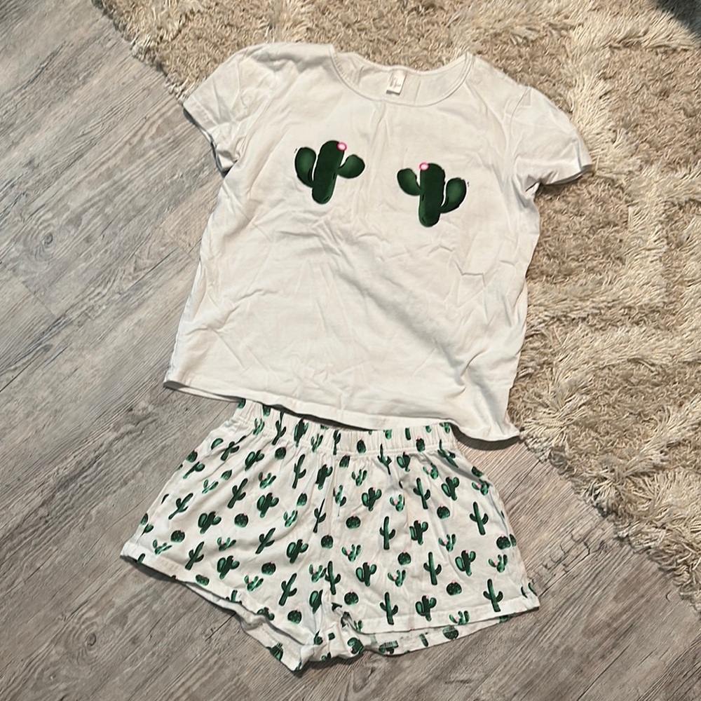 Cactus Graphic Pajama Set